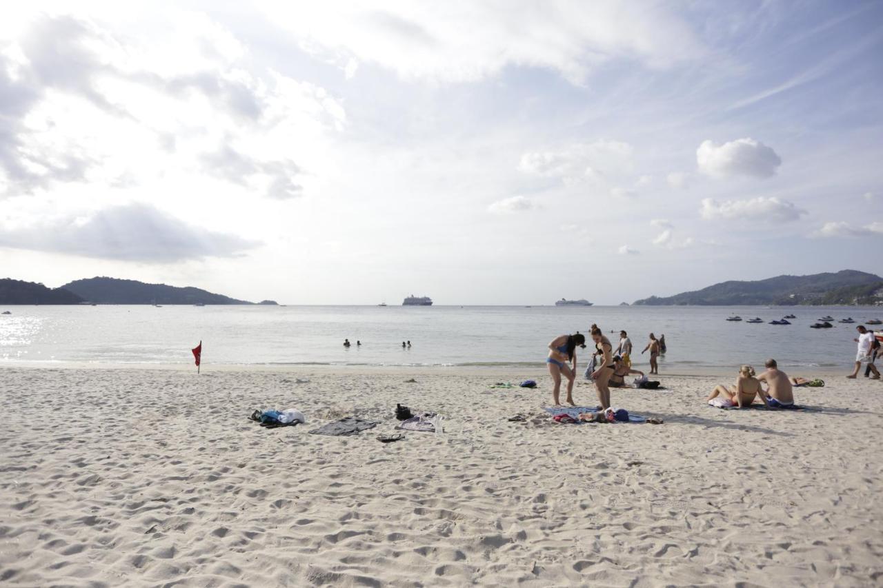 Patong Beachfront Boutique Hotel Exterior photo